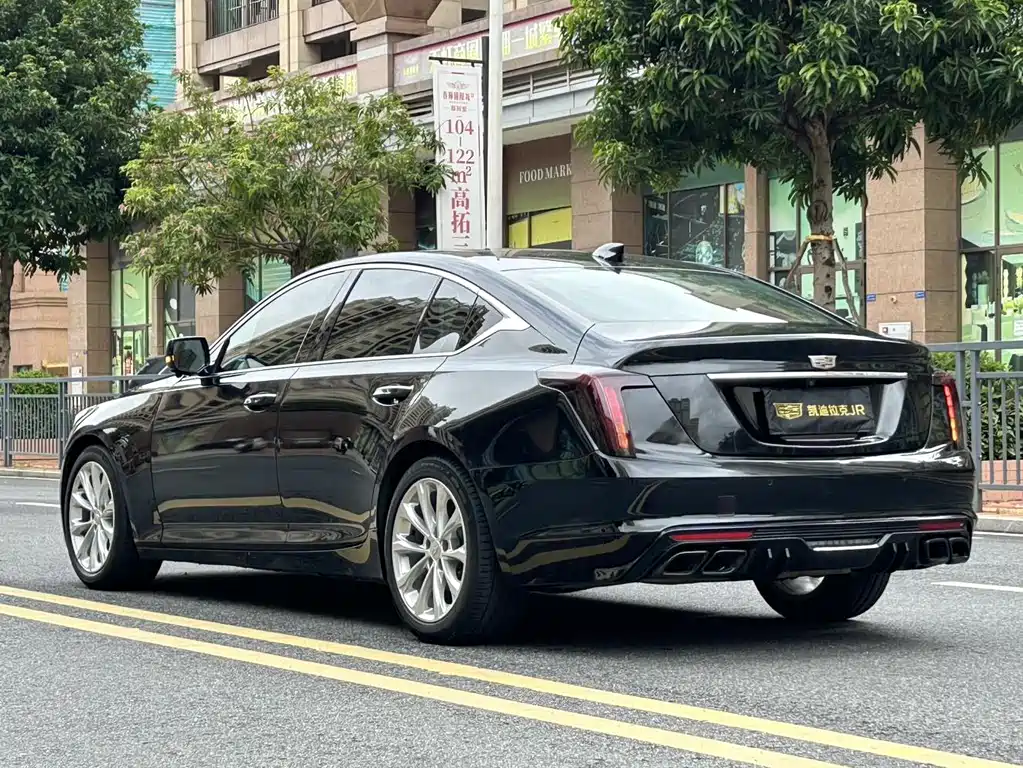 Cadillac CT5 — фото 3