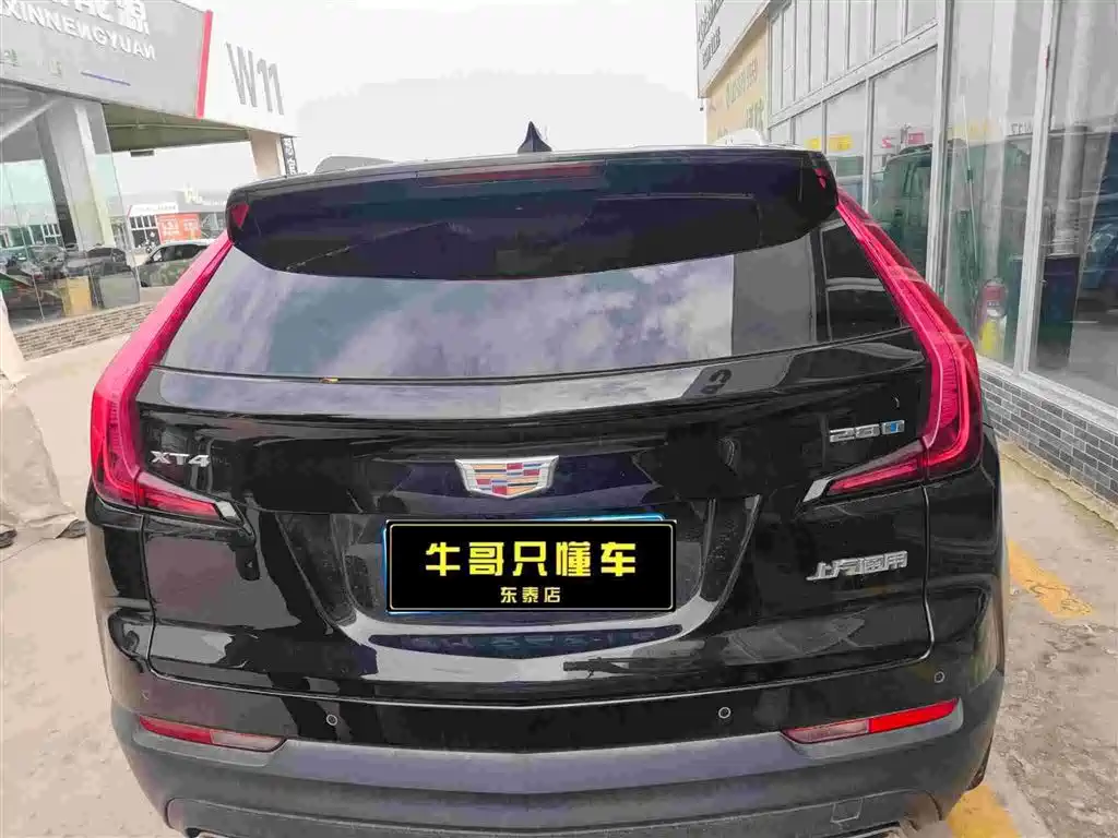 Cadillac XT4 — фото 3