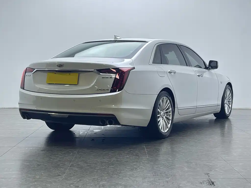 Cadillac CT6 — фото 3