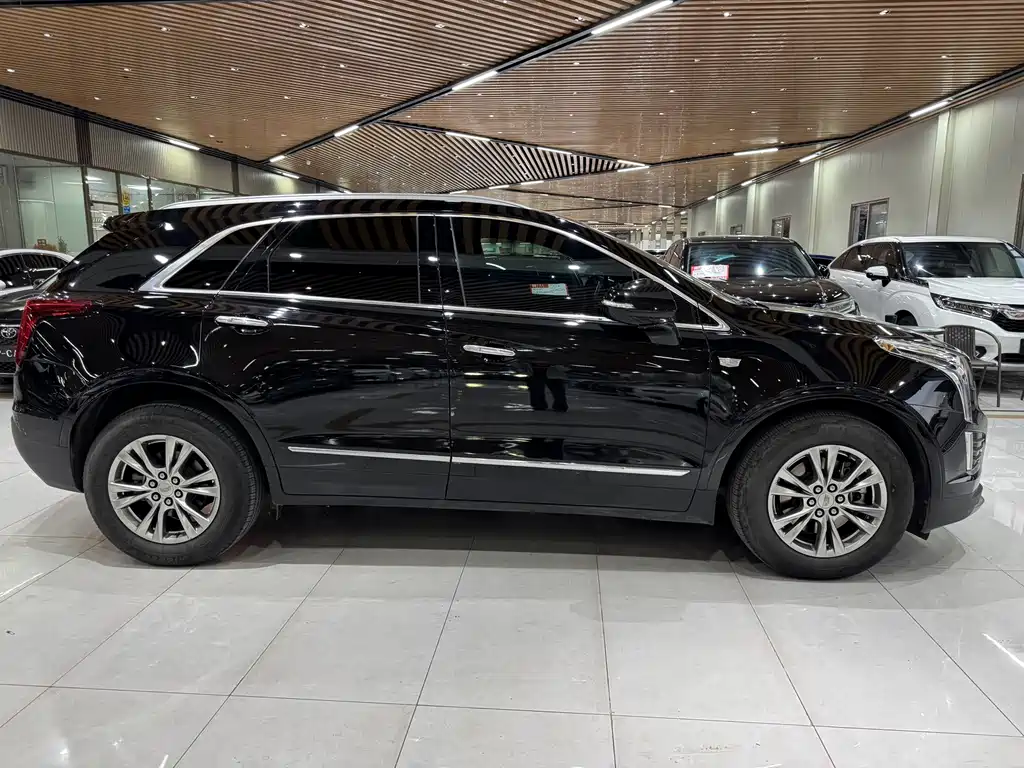 Cadillac XT5 — фото 4