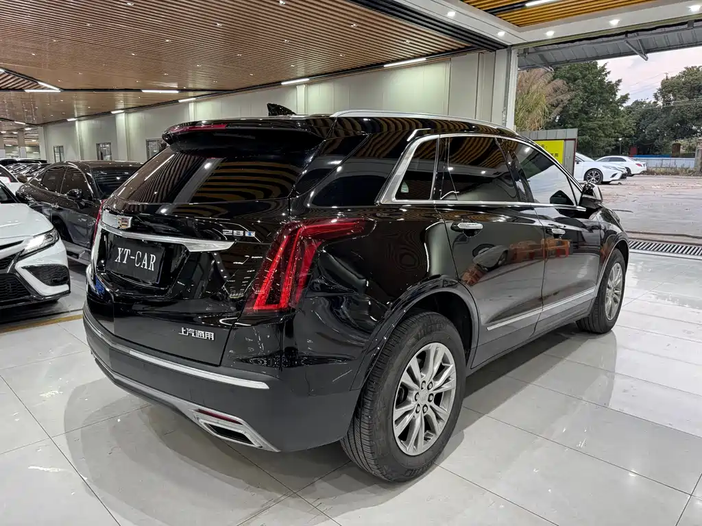 Cadillac XT5 — фото 5