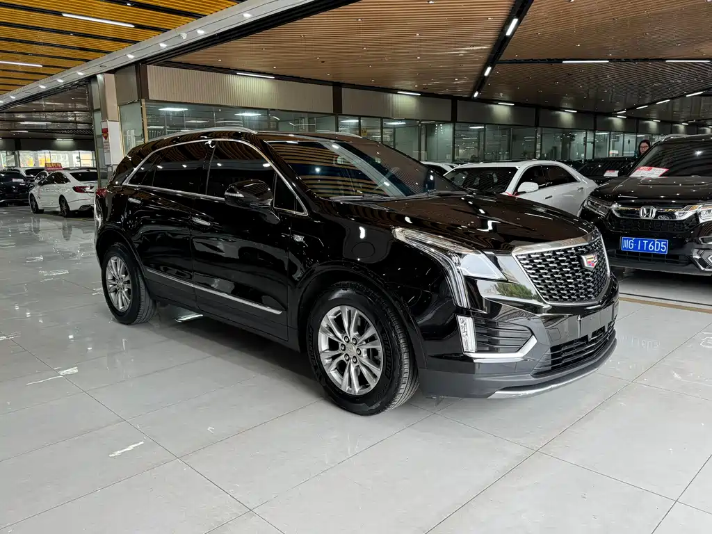 Cadillac XT5 — фото 3
