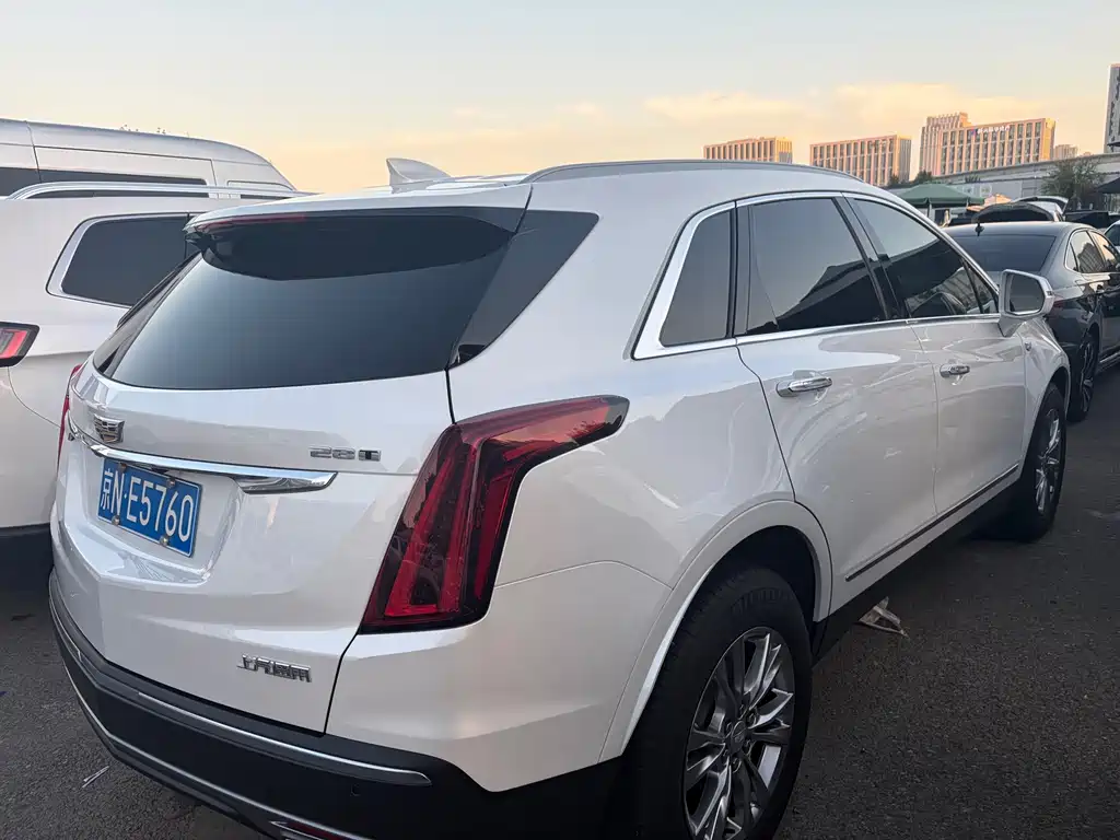 Cadillac XT5 — фото 4