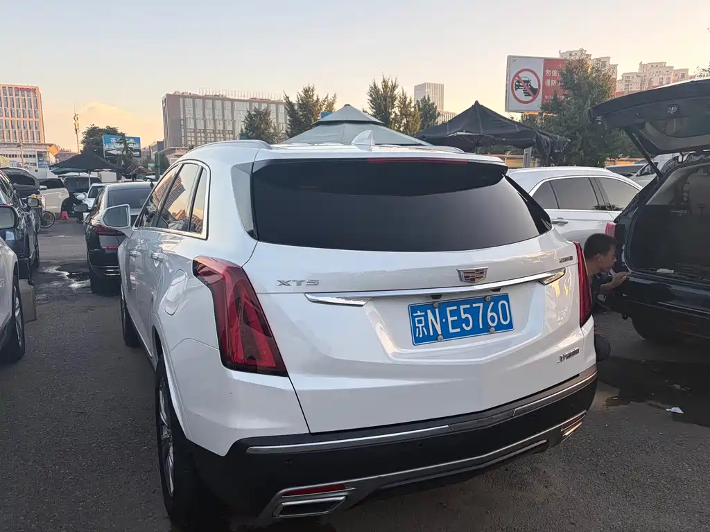 Cadillac XT5 — фото 6