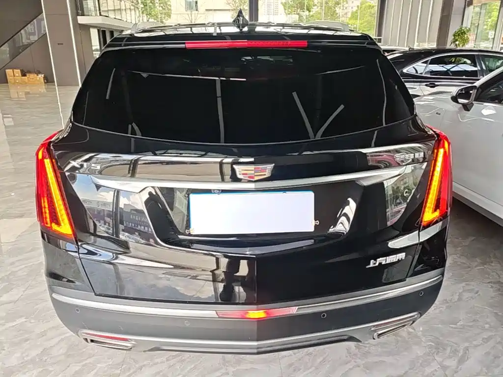 Cadillac XT5 — фото 6