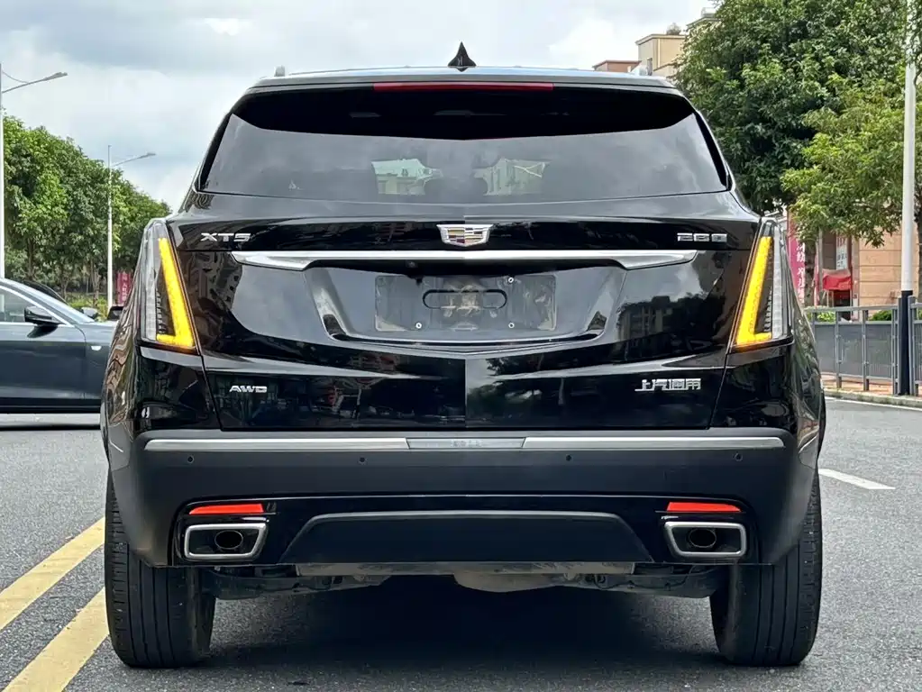 Cadillac XT5 — фото 6