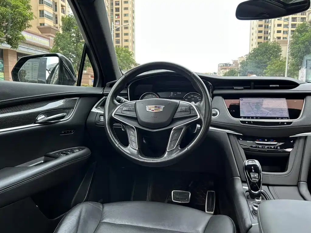 Cadillac XT5 — фото 9