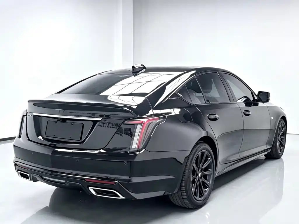 Cadillac CT5 — фото 9
