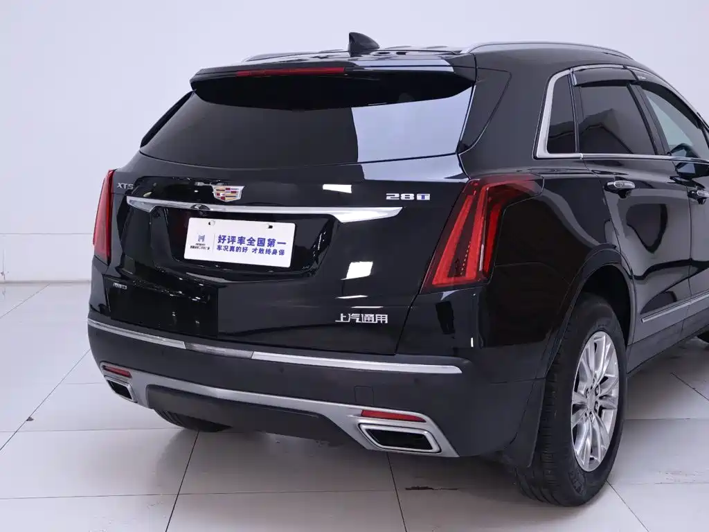 Cadillac XT5 — фото 8