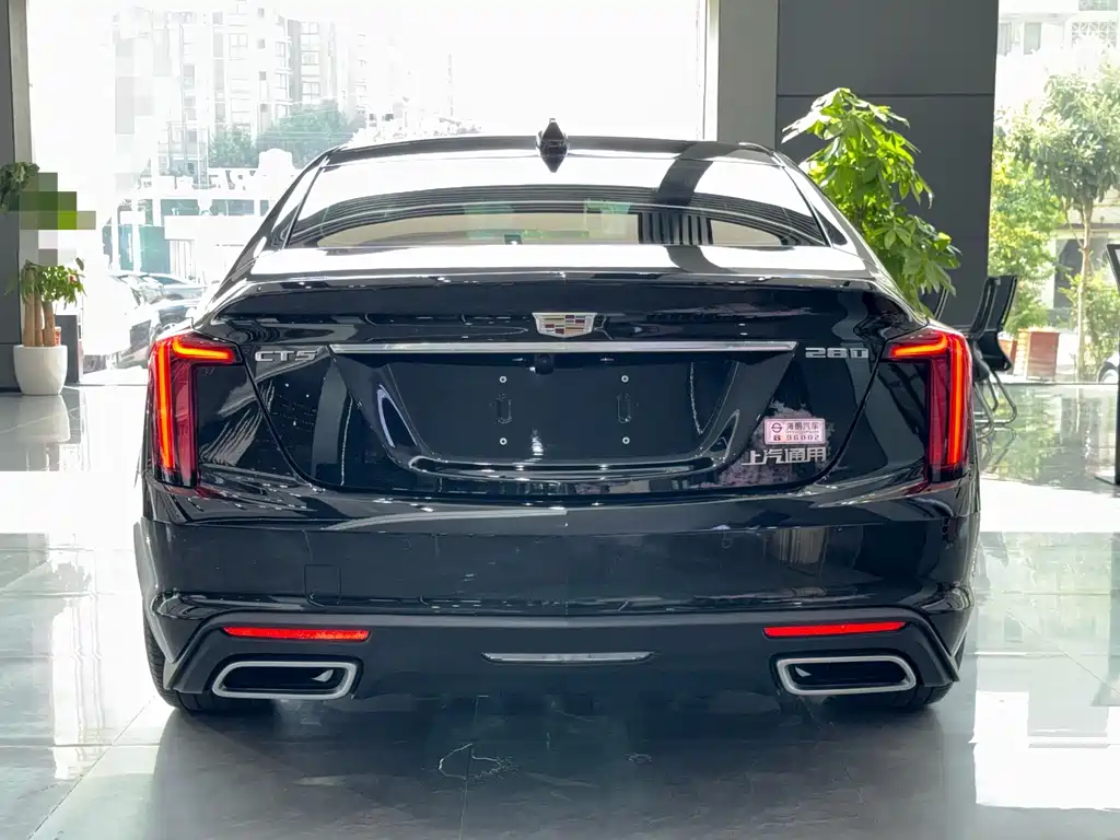 Cadillac CT5 — фото 9