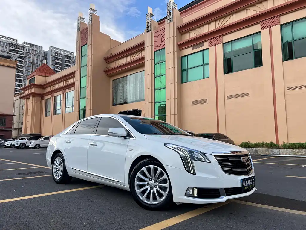 Cadillac XTS — фото 3