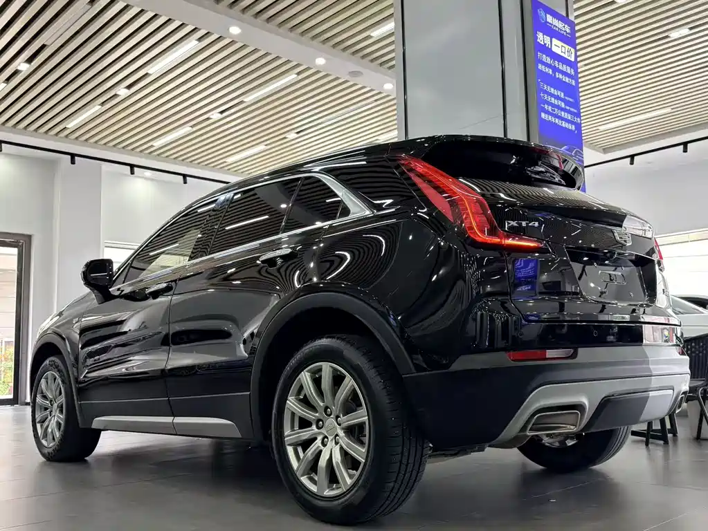 Cadillac XT4 — фото 4