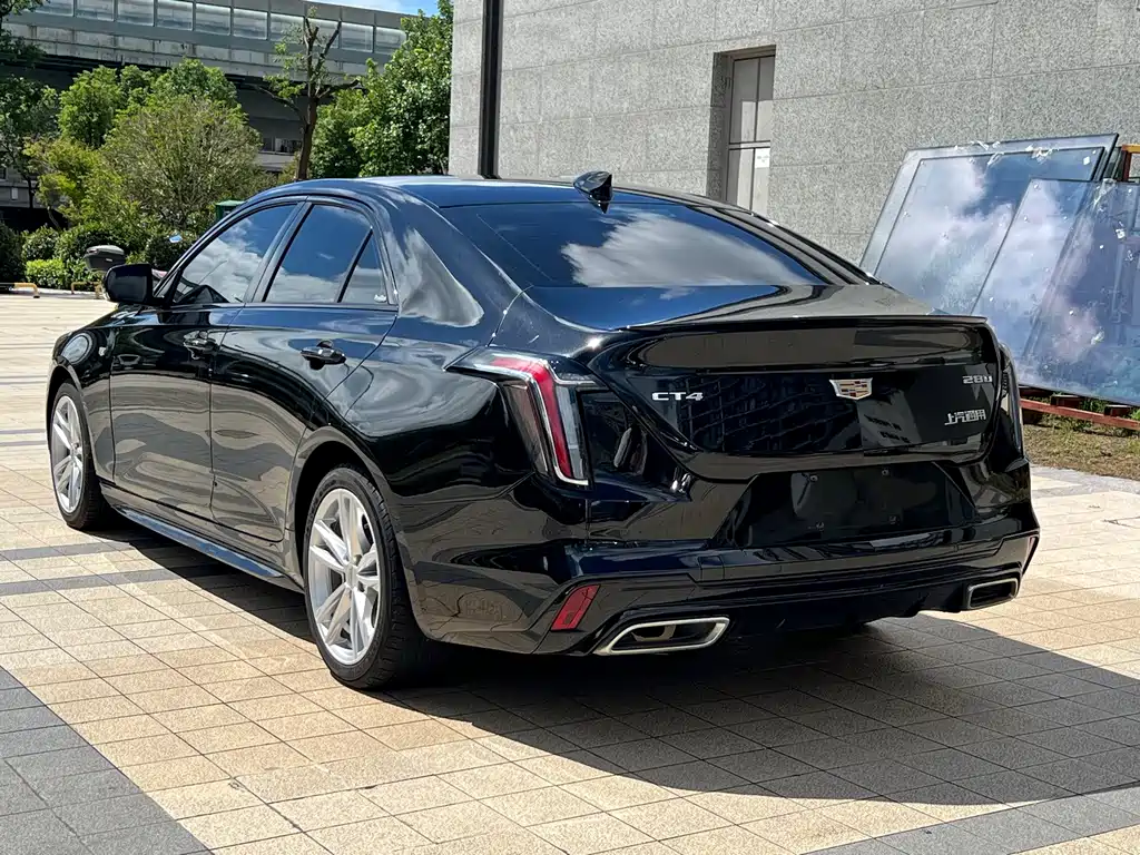 Cadillac CT4 — фото 5