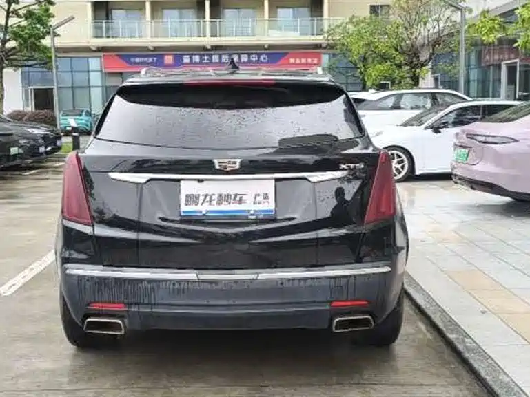 Cadillac XT5 — фото 8