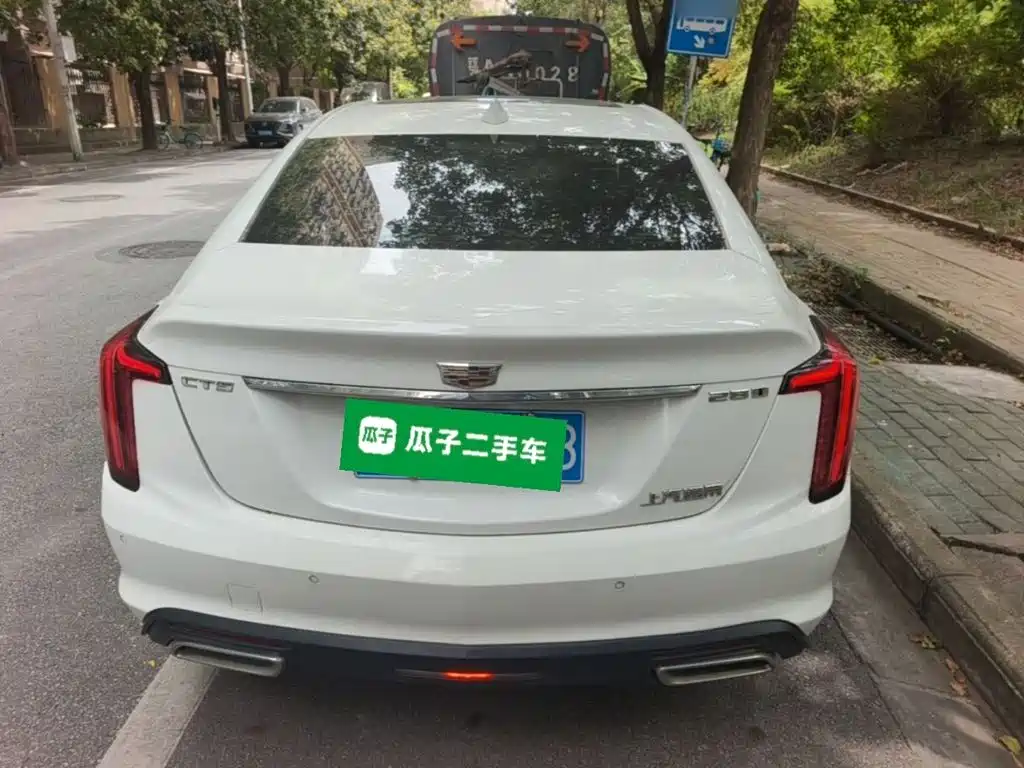 Cadillac CT5 — фото 6