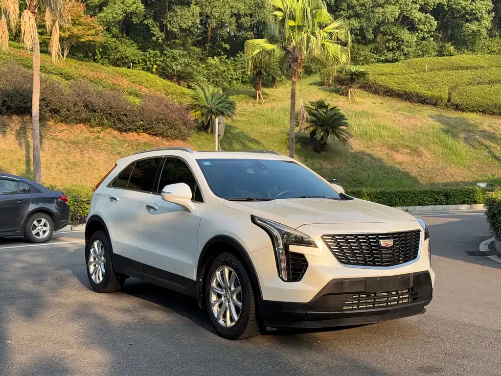 Cadillac XT4 — фото 3