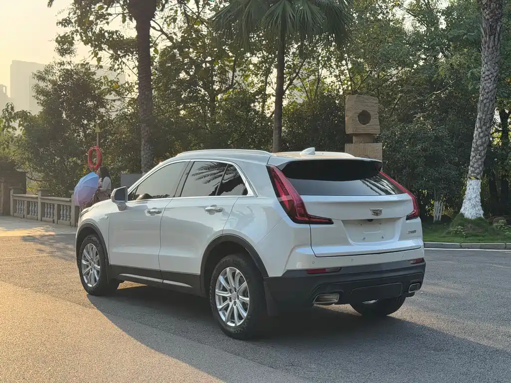Cadillac XT4 — фото 5