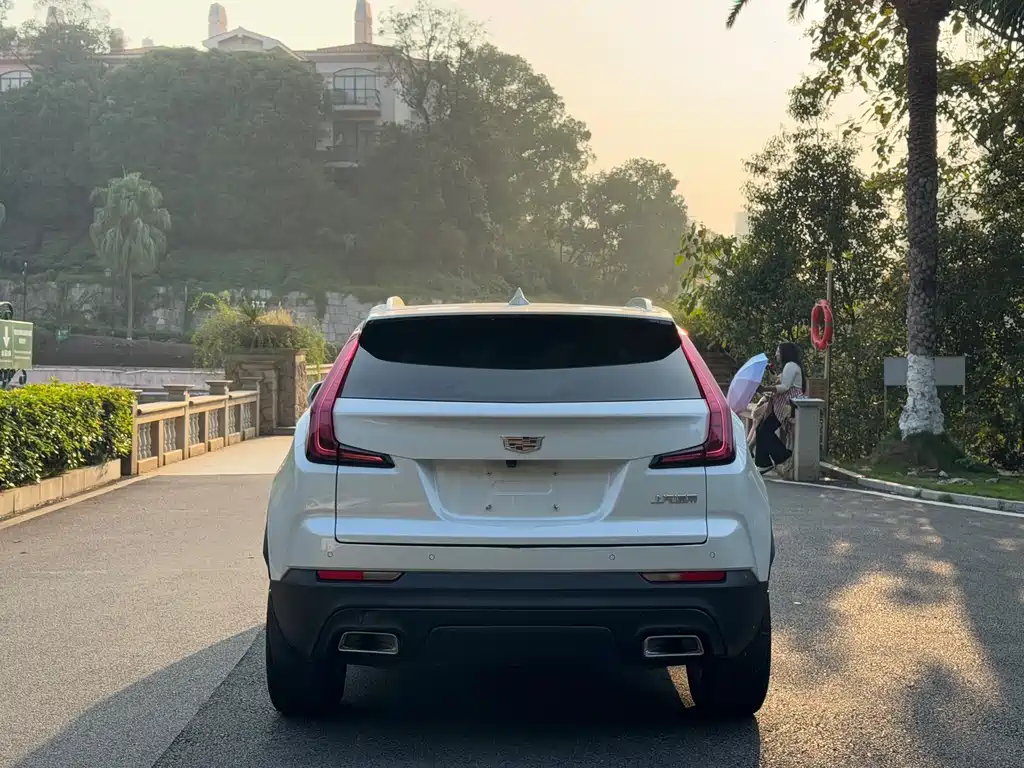 Cadillac XT4 — фото 6