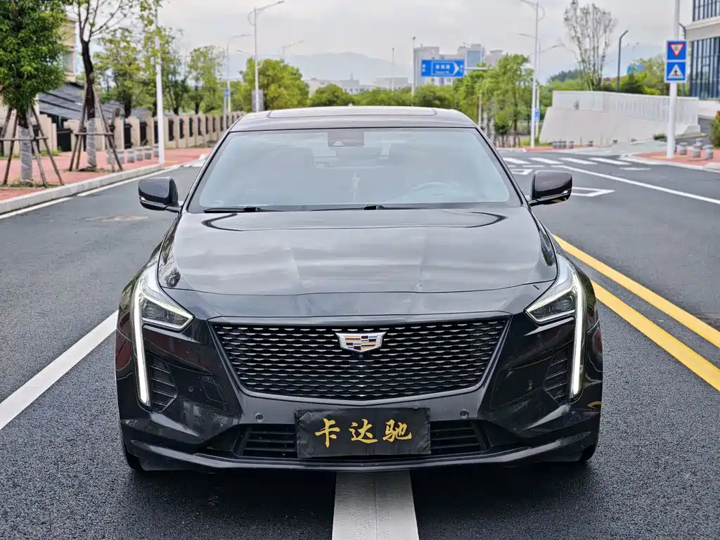 Cadillac CT6 — фото 2