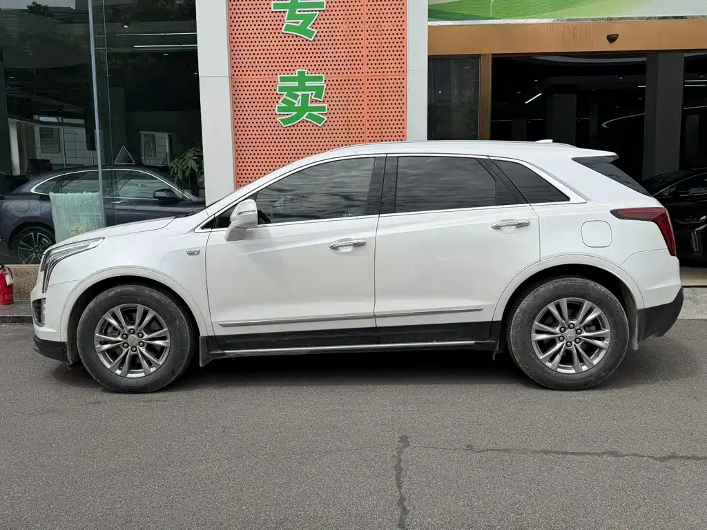 Cadillac XT5 — фото 3
