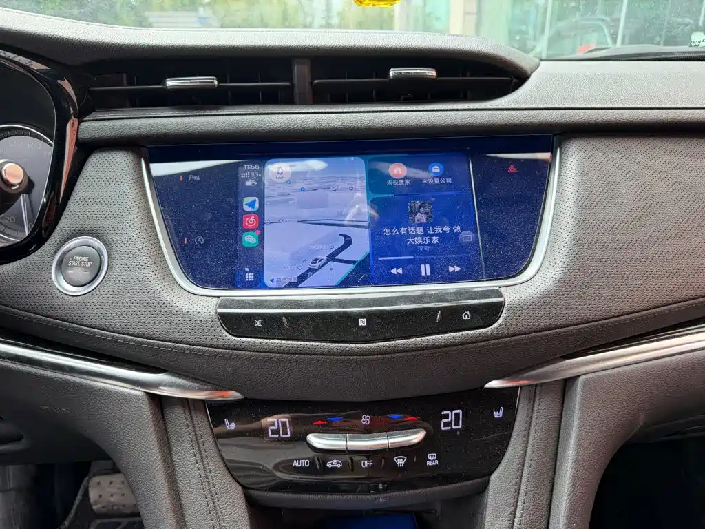 Cadillac XT5 — фото 10