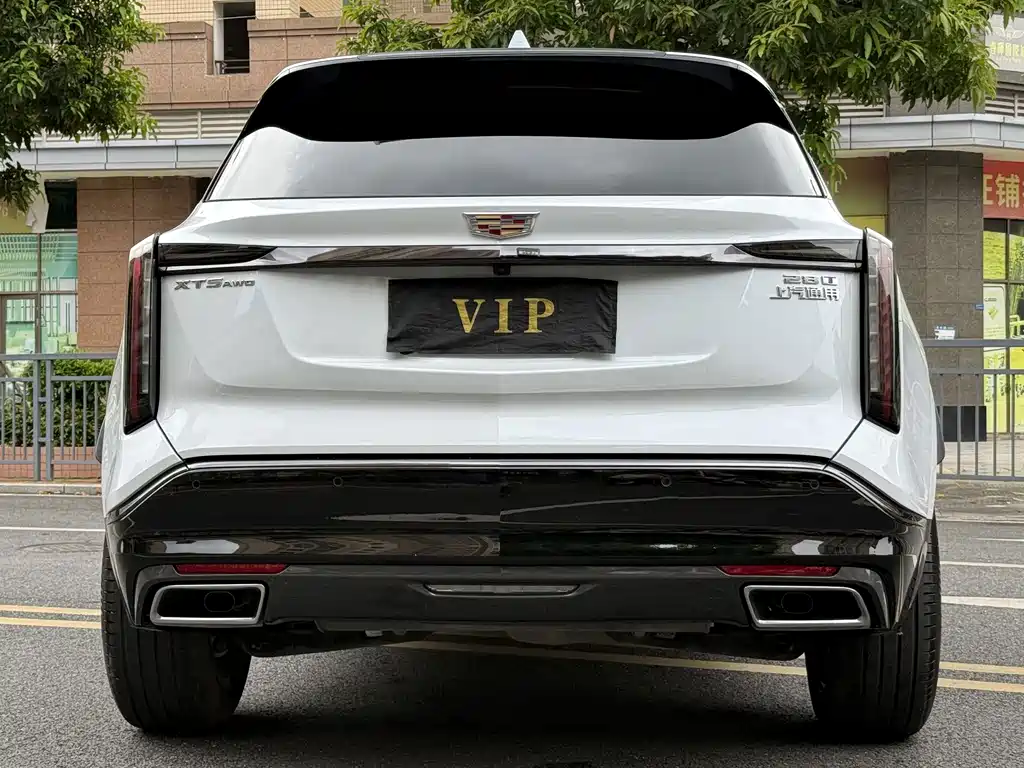 Cadillac XT5 — фото 6