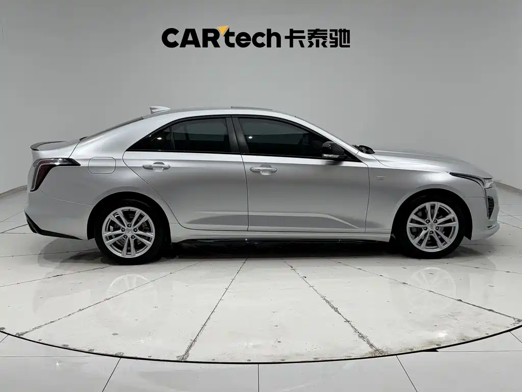 Cadillac CT4 — фото 4