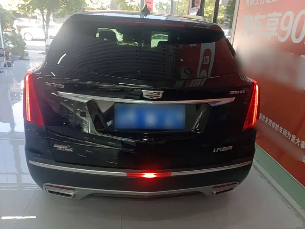 Cadillac XT5 — фото 6
