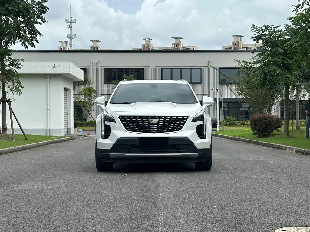 Cadillac XT4 — фото 2