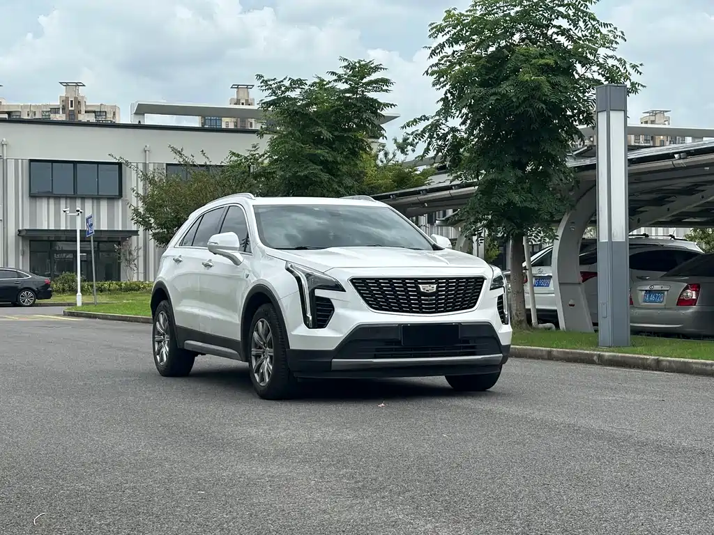 Cadillac XT4 — фото 3
