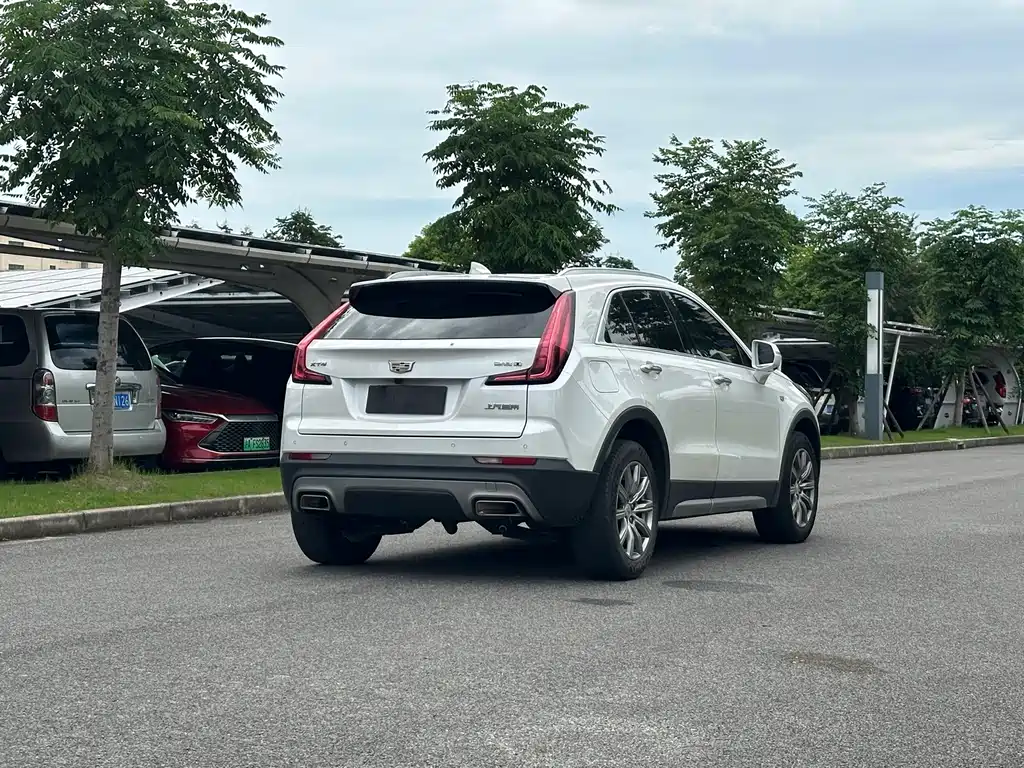 Cadillac XT4 — фото 4