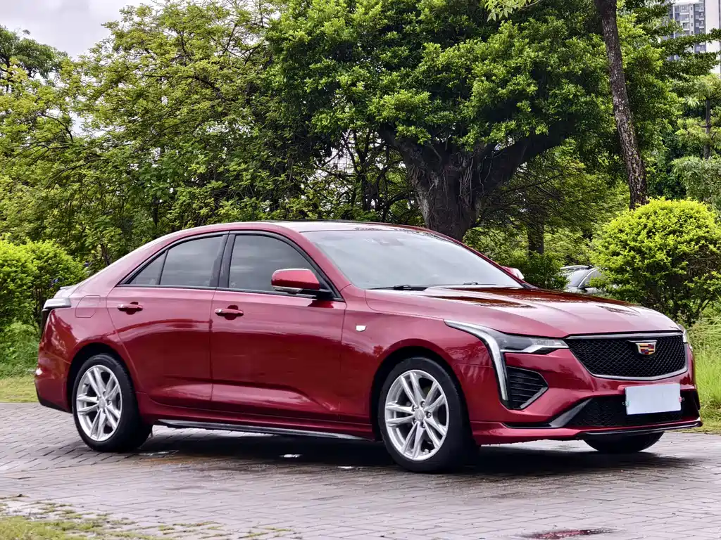 Cadillac CT4 — фото 3