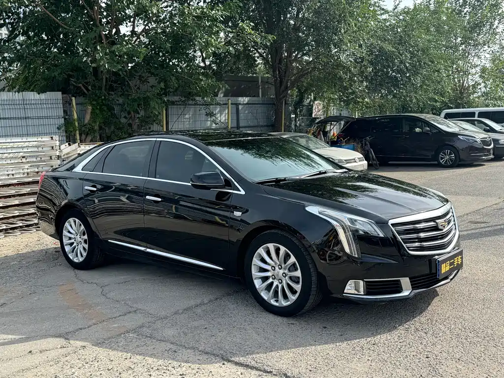 Cadillac XTS — фото 2