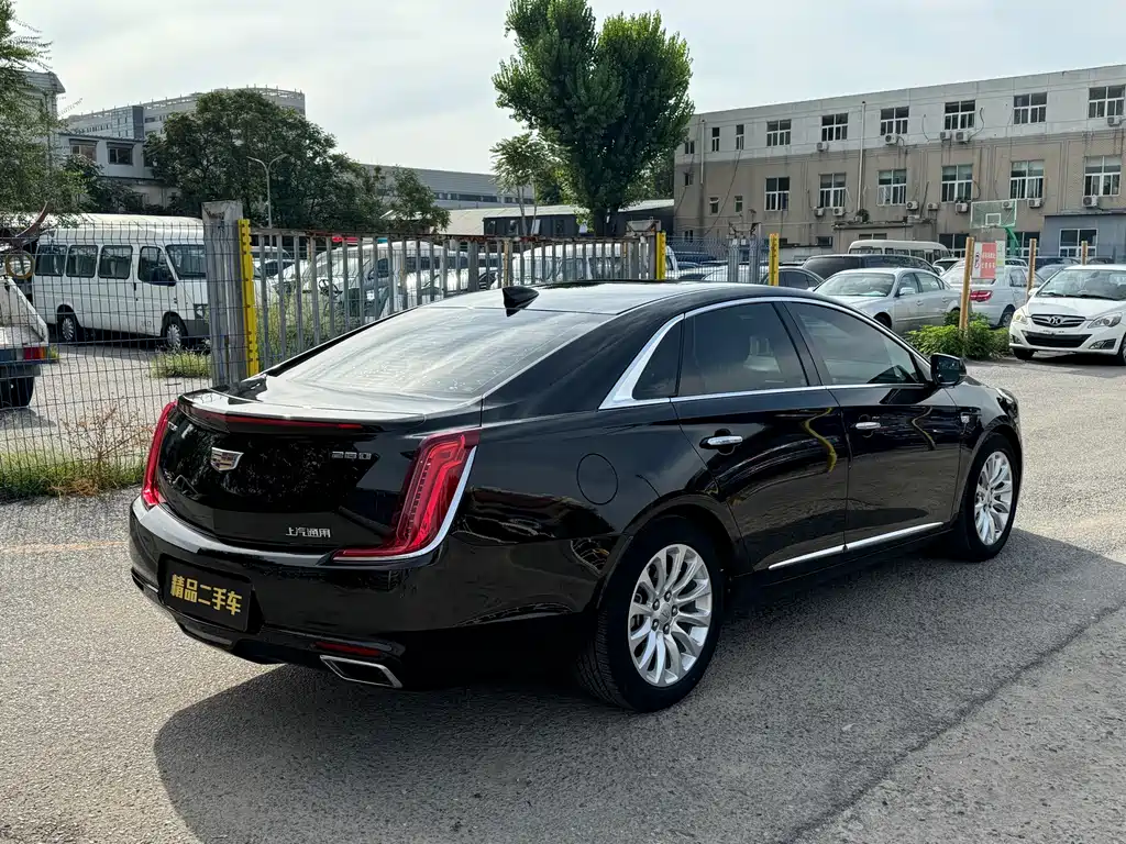 Cadillac XTS — фото 4