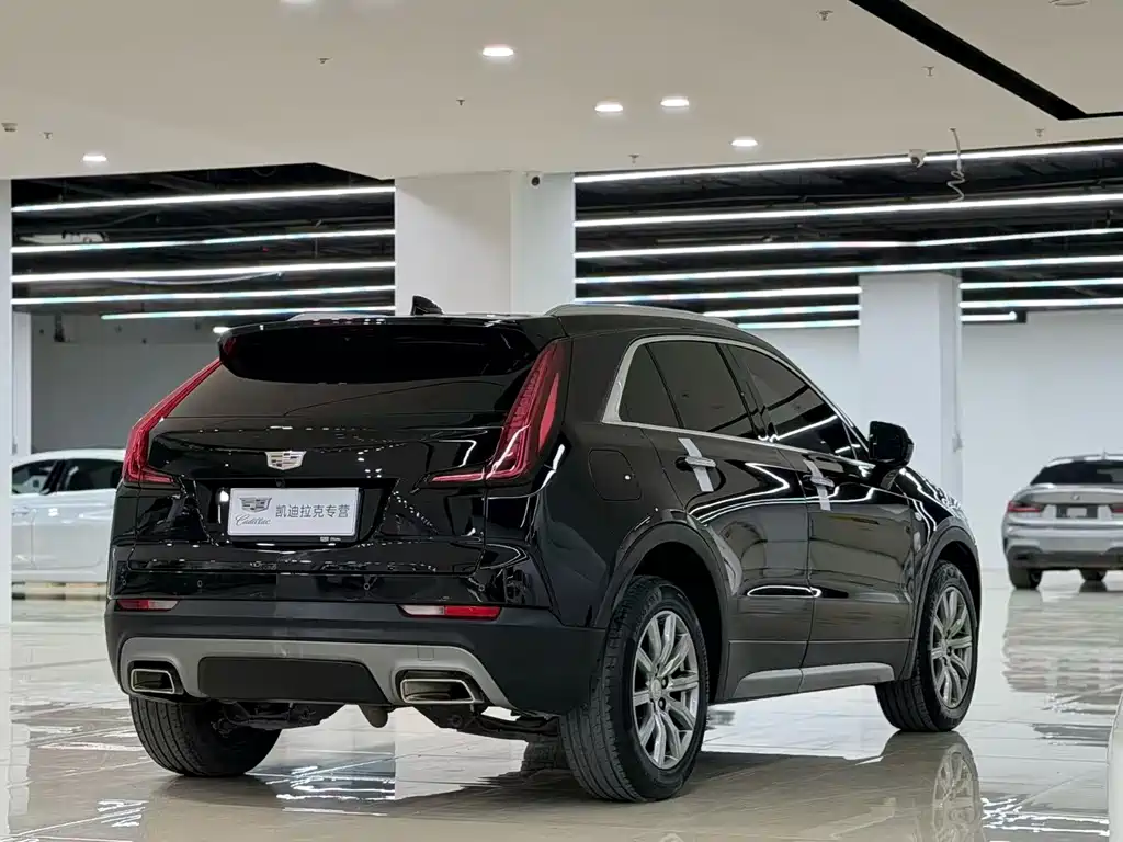 Cadillac XT4 — фото 7