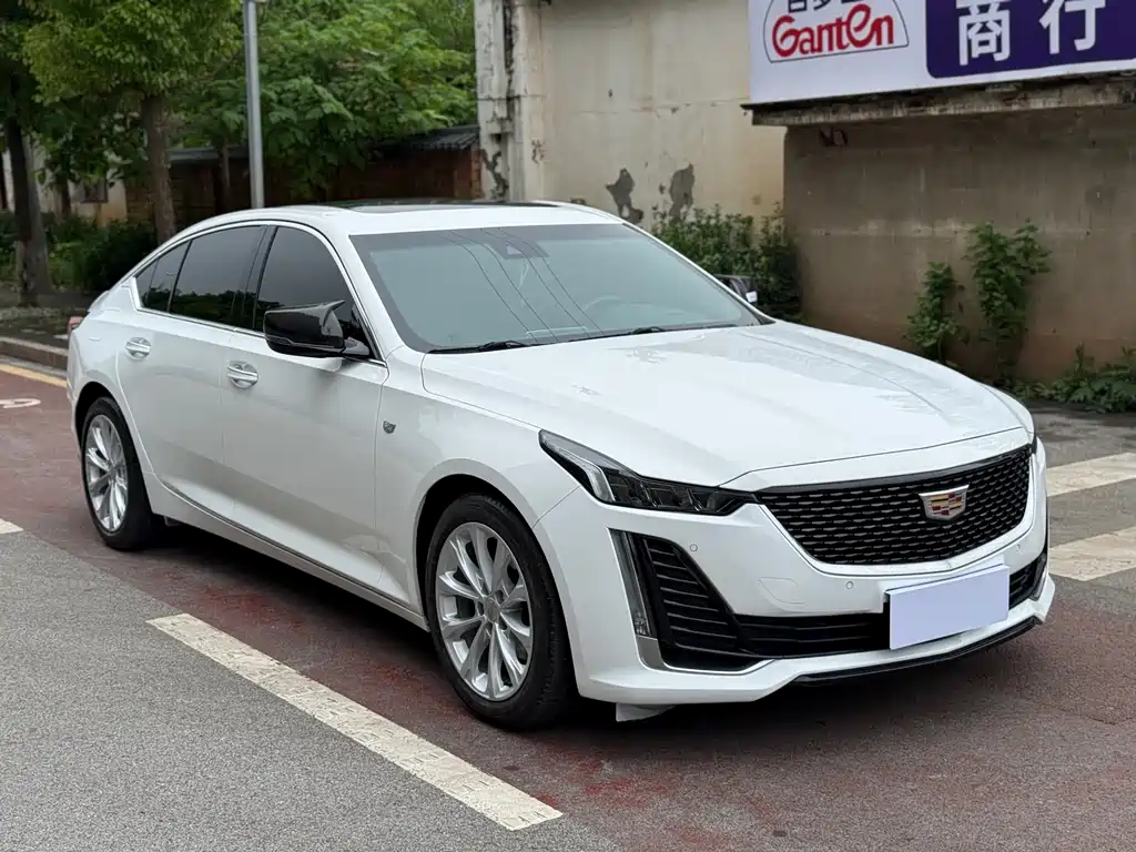 Cadillac CT5 — фото 3