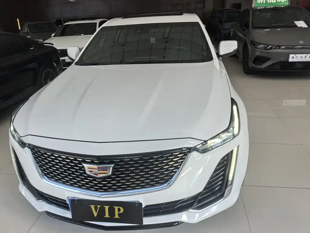 Cadillac CT5 — фото 2