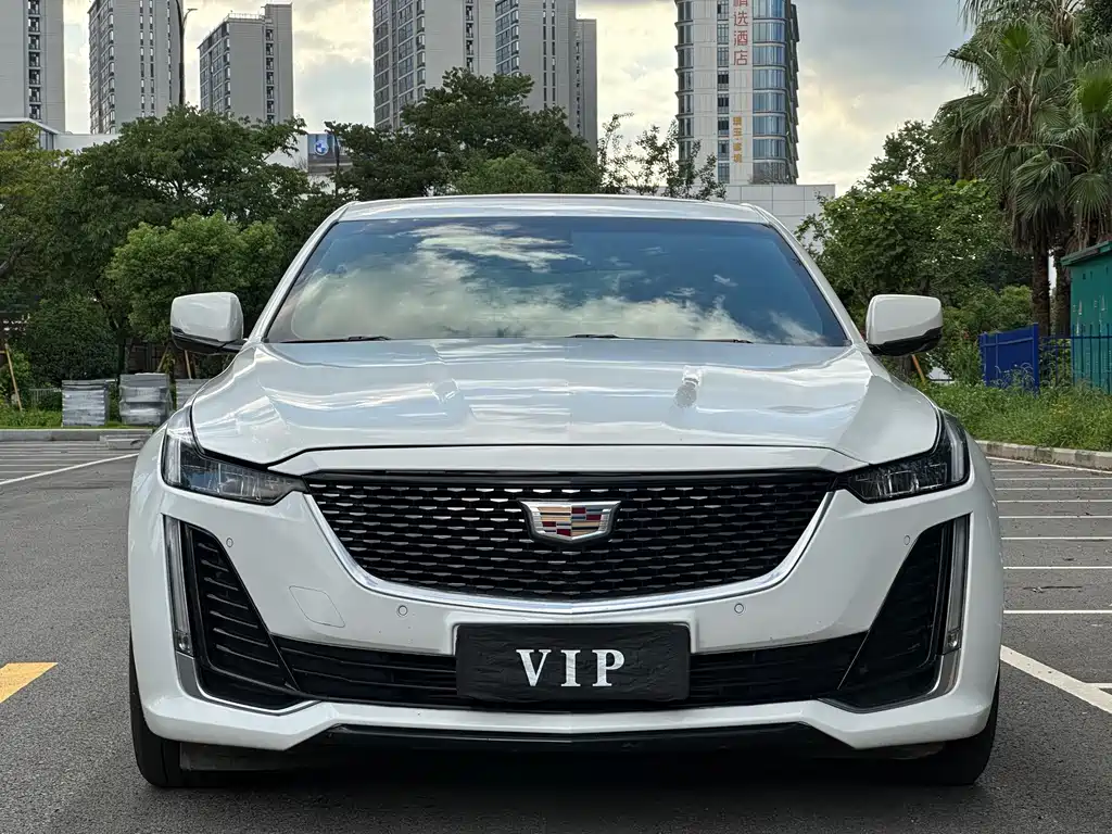 Cadillac CT5 — фото 2