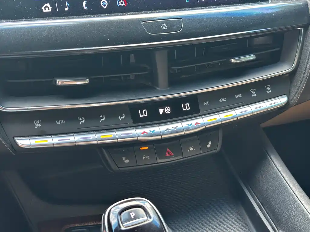 Cadillac CT5 — фото 15