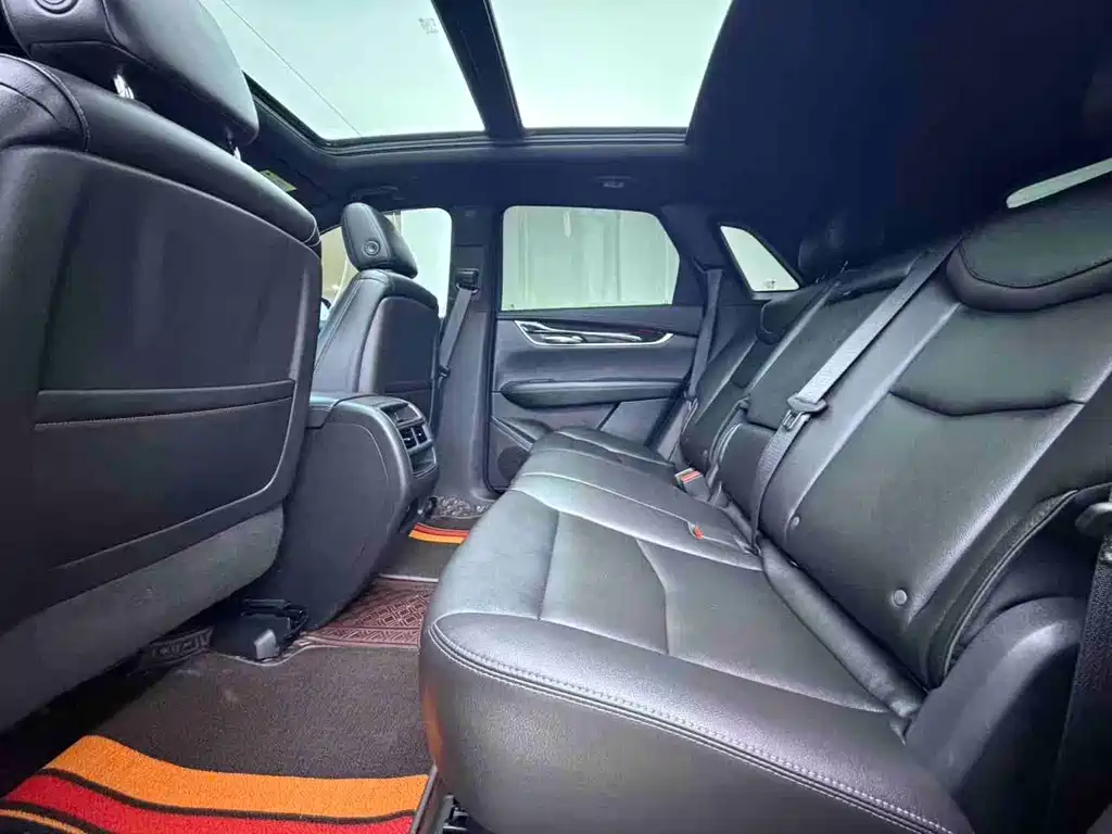 Cadillac XT5 — фото 5