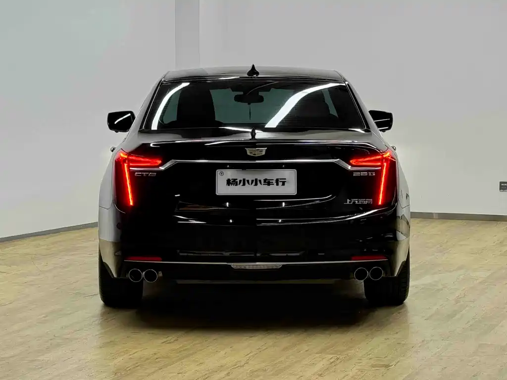 Cadillac CT6 — фото 24