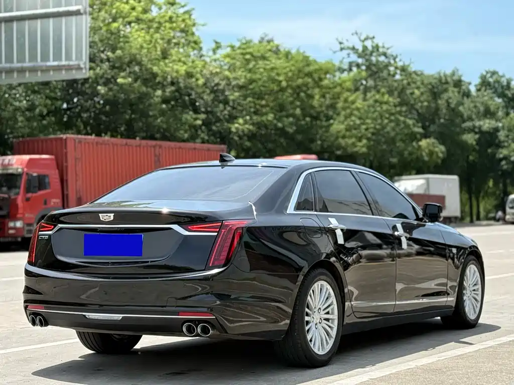 Cadillac CT6 — фото 4