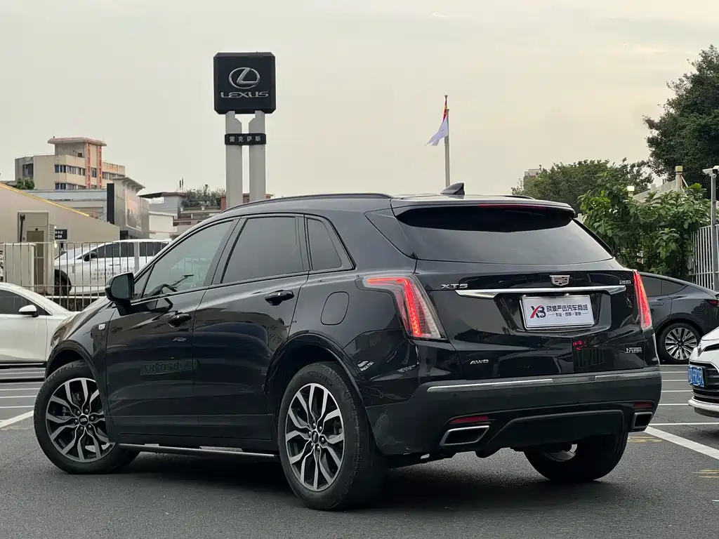 Cadillac XT5 — фото 4