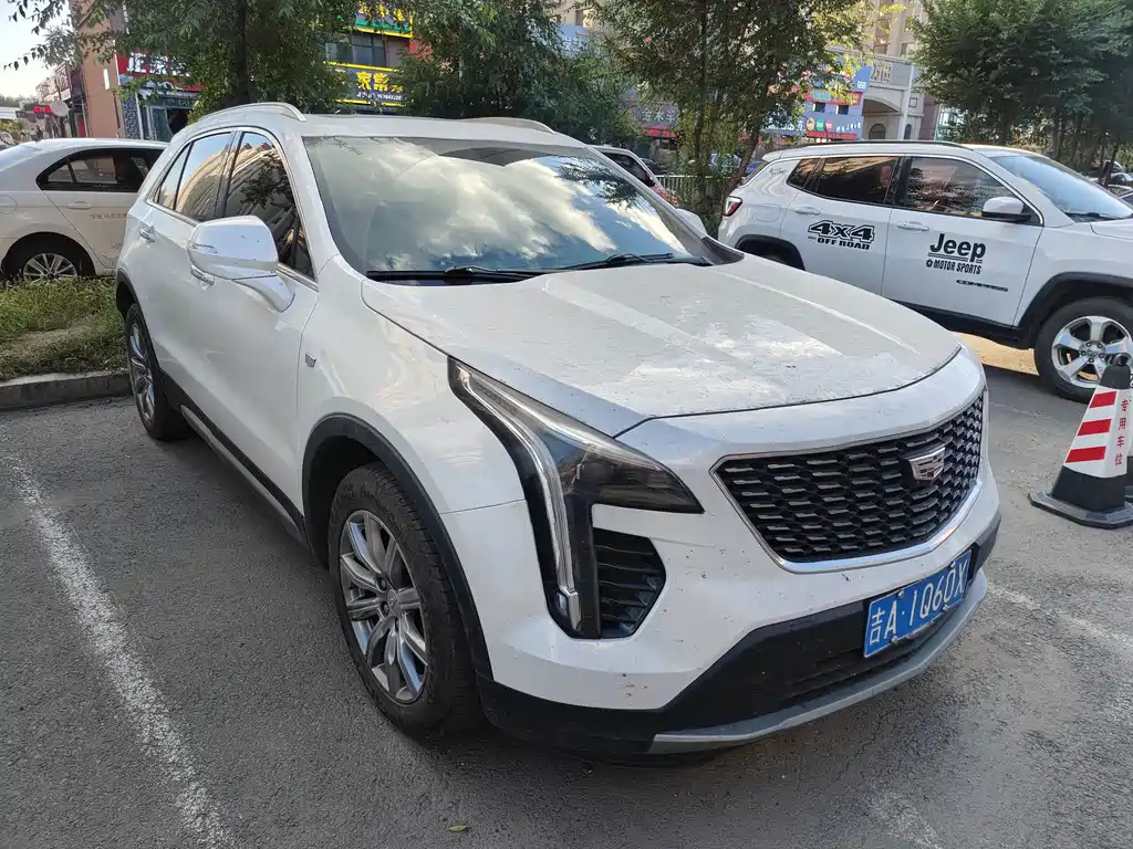 Cadillac XT4 — фото 3