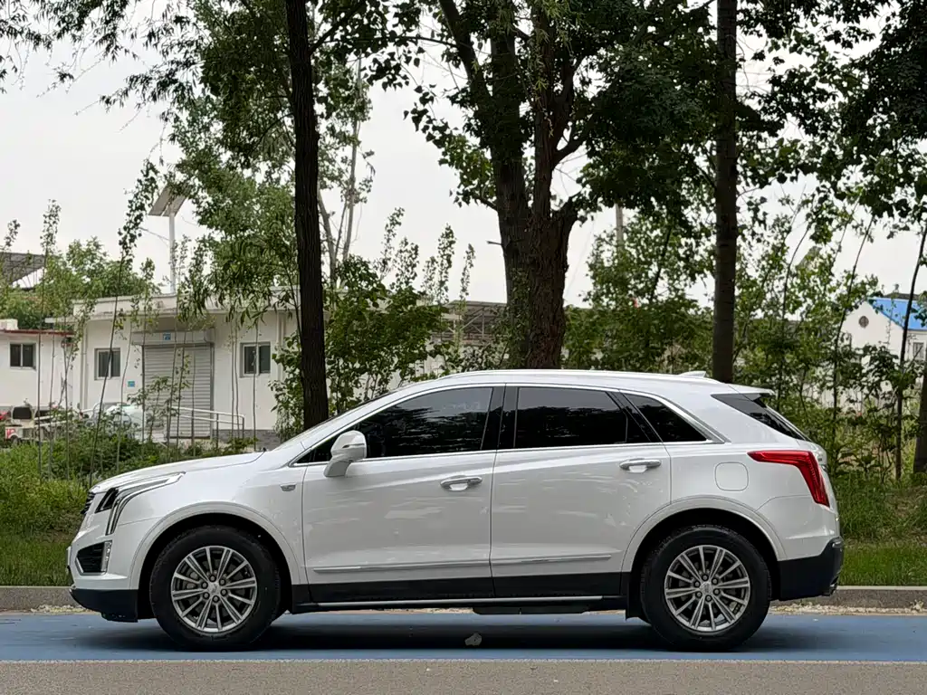 Cadillac XT5 — фото 3