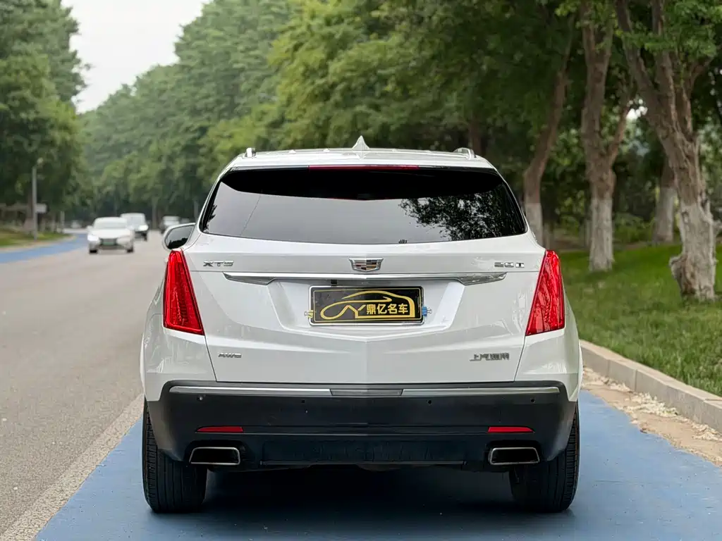 Cadillac XT5 — фото 5
