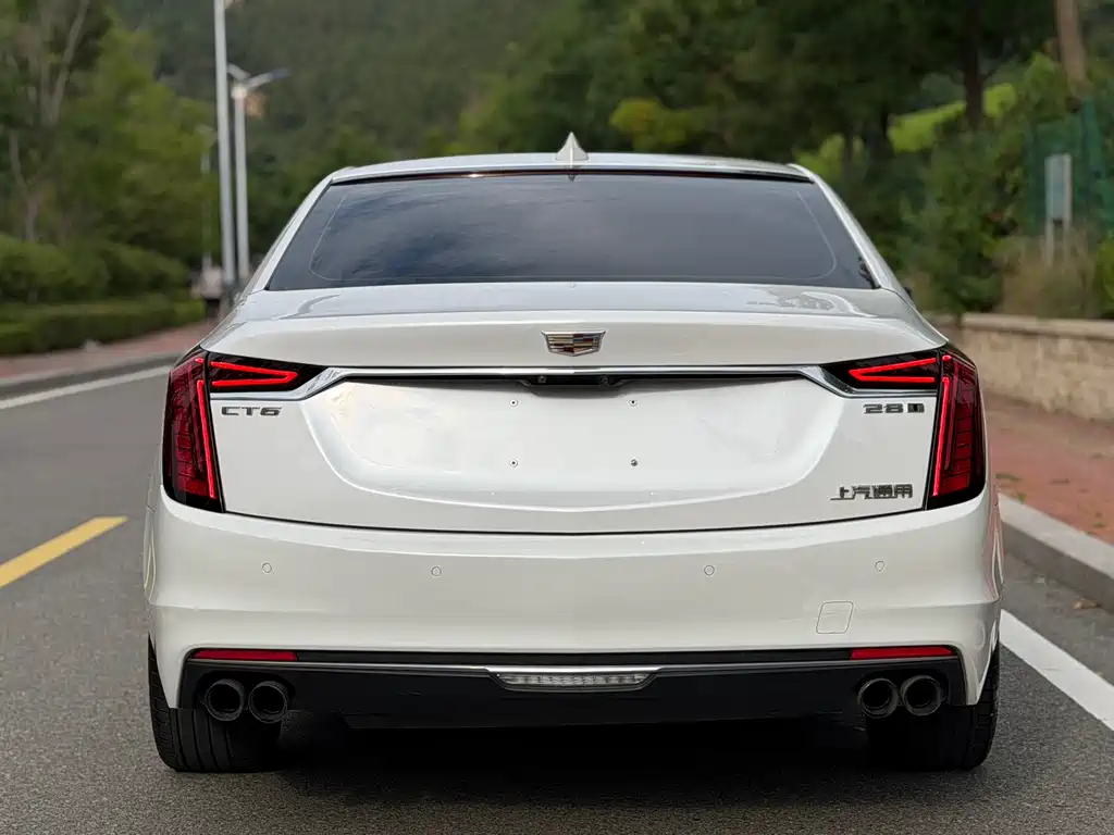 Cadillac CT6 — фото 5