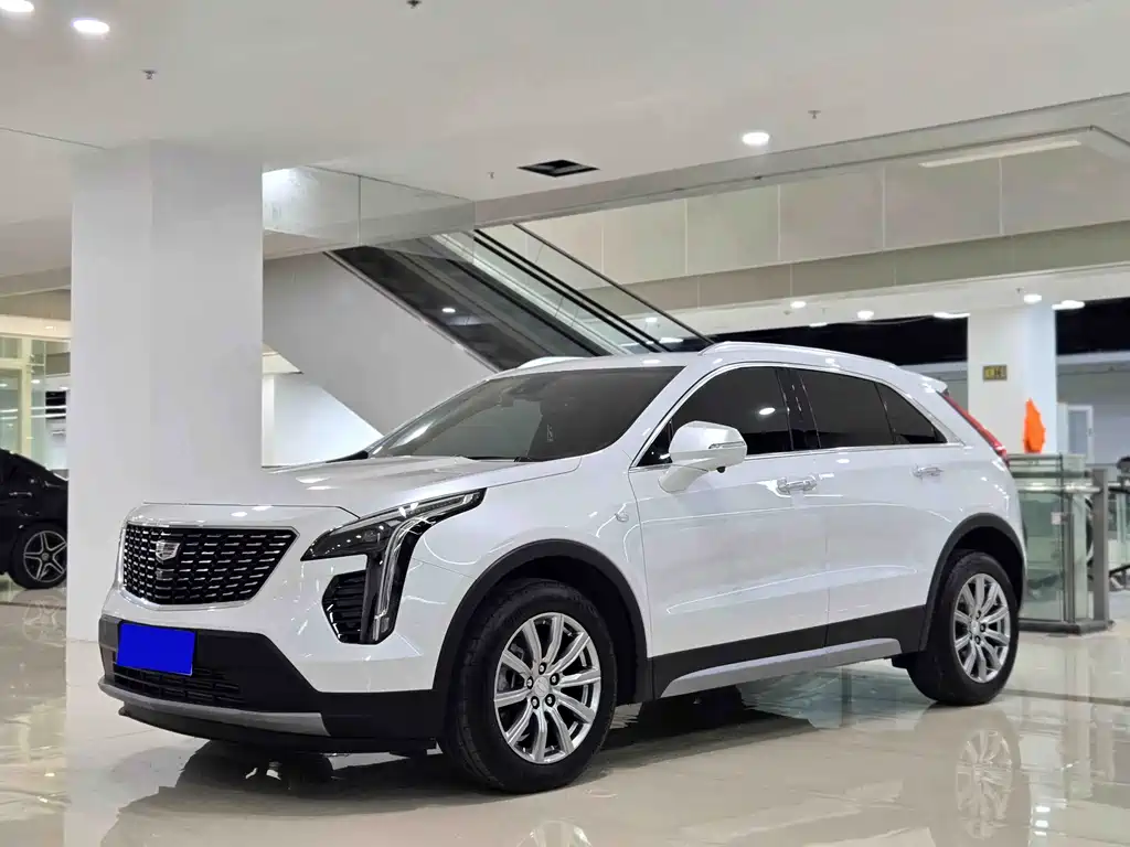 Cadillac XT4 — фото 2