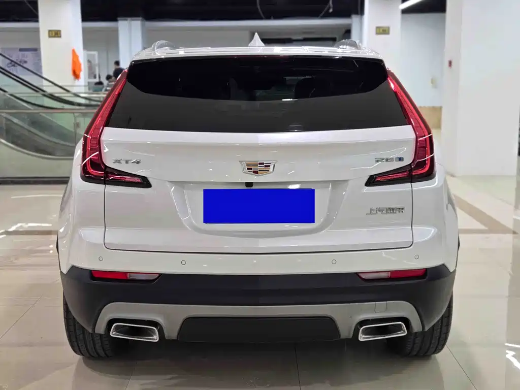 Cadillac XT4 — фото 4