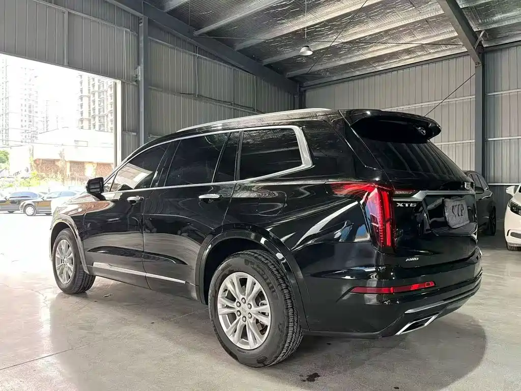 Cadillac XT6 — фото 5
